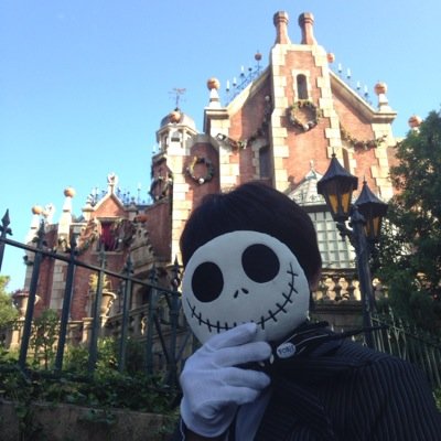 リアル脱出ゲームとイマーシブ系イベントを好み、まれに謎を作ってるときがある人
＜所属団体＞
・謎解きギルドBABEL（@guildbabel ）
・GART（ @GART_STYLES ）
・ラジエル-Rasiel Library- ( @rasiel_library )
リンク先は謎ログ