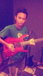 Denagembrong10's profile picture. Jadilah orang yang terbaik baginya & bahagiain dua orang tuamu sebelum ia tiada .