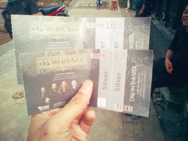 agil_me's profile picture. Everyday is holiday