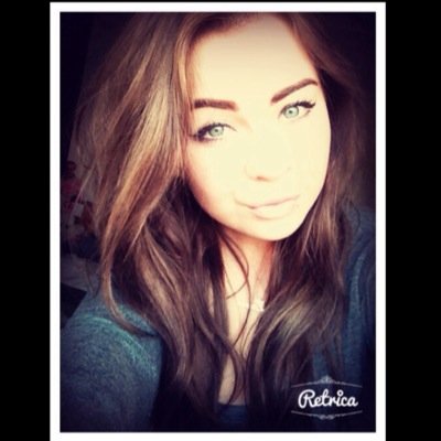 Laura // Single // Irish // 

Heey there all you guys follow me there thanks!!

Love Laura x