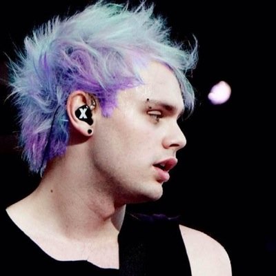my pick up line: you make me happier than a sim whe their soul is green