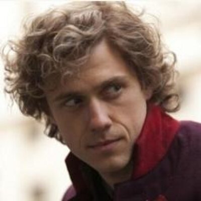 Leader of Les Amis. Attractive. Courageous.            { RP account | 18+ }