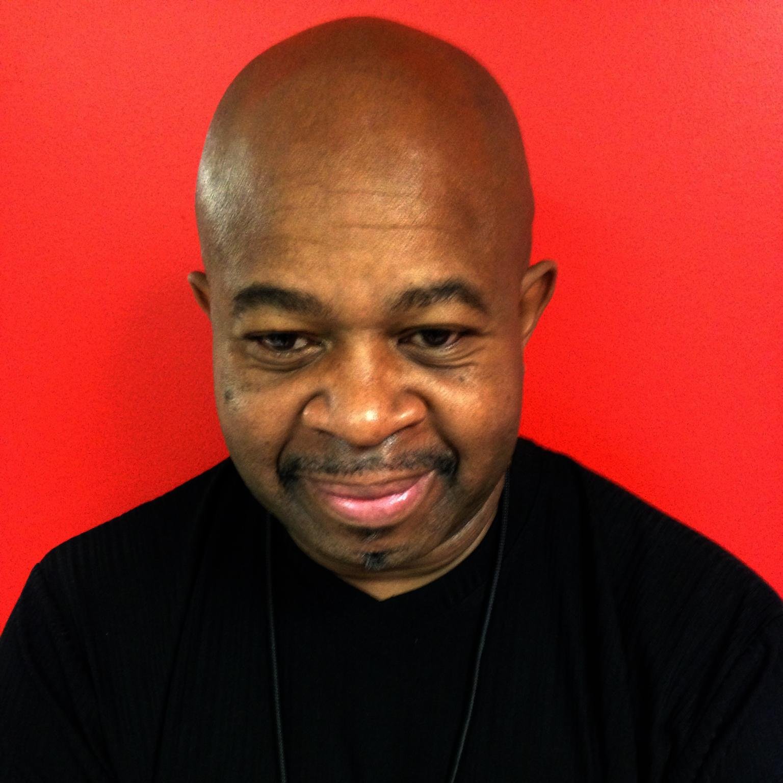 mjmart271's profile picture. 