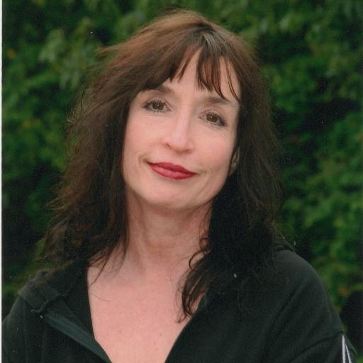 ruthdebrot's profile picture. 