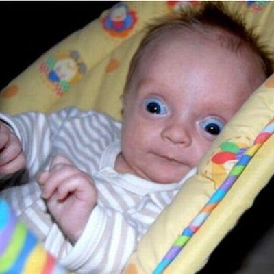 Le Bebe Fou Mon Pere Il A Voulu Me Douiller En Me Disant Que Mon Lit Etait Dans Le Congelateur Hein