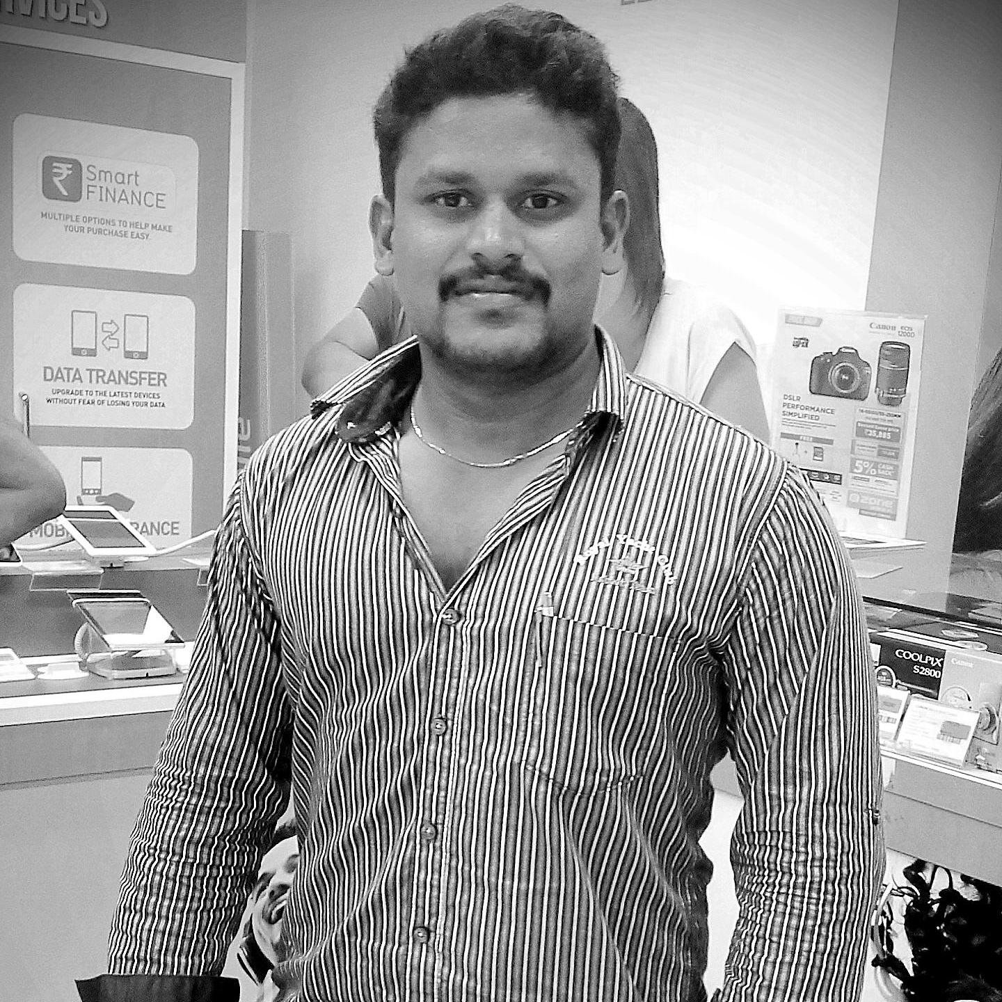 chraviveera's profile picture. 