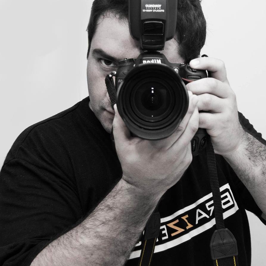 fotógrafo y psicólogo diseñador de redes conversacionales, una fracción poco resumible...
