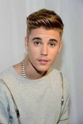 #EMABiggestFansJustinBieber