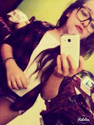 Obsessed with music★/♡Smiler♡/5sosFamily/F.O.B.