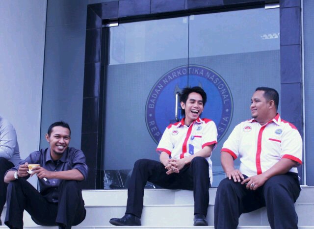 QubielCihuy's profile picture. Tertawa memberikan efek positif pada kulit wajah agar tampat lebih muda.. Jadilah manusia yang periang kaya gw.. Haha #if