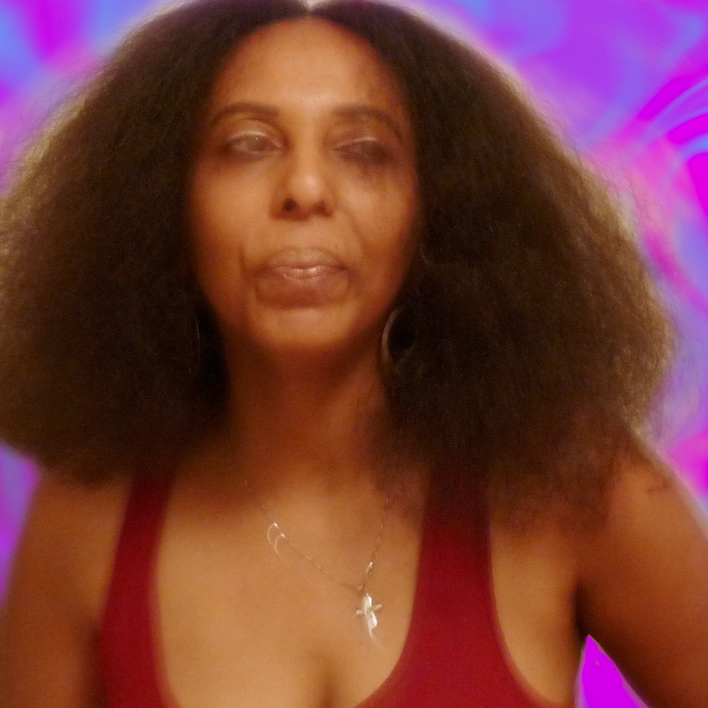 Chelle_1110's profile picture. I hate no one, dislike a few, love some and care for many.