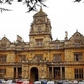 Welcome to the most luxurious boarding school in America. Where Highschoolers and College peeps hang out, make friends, sex, love, drama, and more.