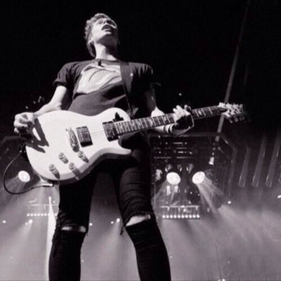 I'M SORRY DON'T HATE ME I LOVE YOU follow me @her0ineluke