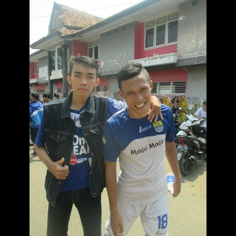 Follback? Just mention | SMK Negeri 1 Subang A-2014 | Pin : 745E39E0 | IG : EDISETIAWAN7