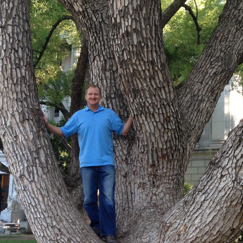 titantalkstrees's profile picture. Tim Dailey, owner of Titan Tree Service is a Certified Arborist & Sacramento native that loves consulting on tree services & exploring the downtown foodie scene