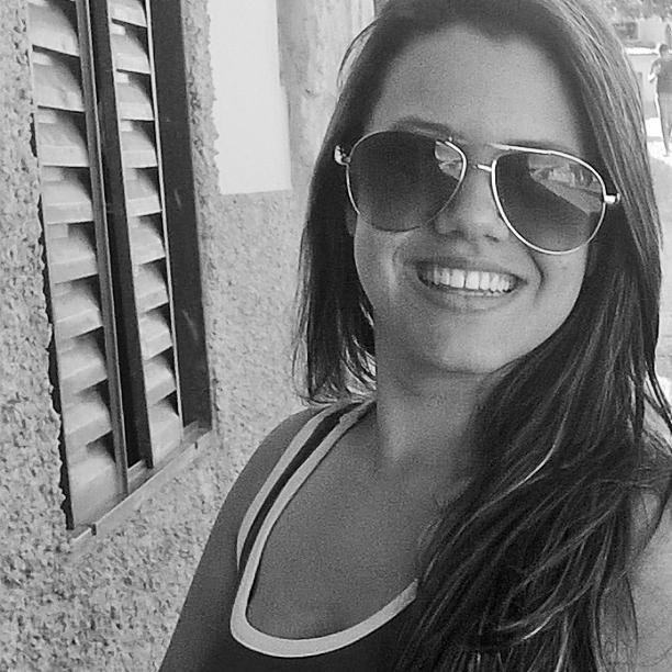 Anota ai, quando você olha pra trás, eu não vou estar mais lá.                                          Whatsapp: (33)8710-0678