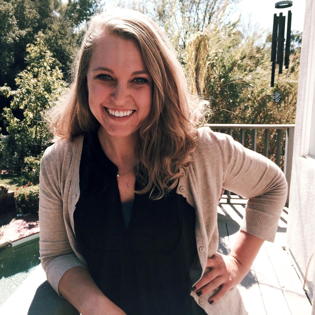 SamTheDietitian's profile picture. Registered Dietitian Nutritionist - HAES - Anti-Diet - Lover of All Things Good and Tasty -  Instagram: @samthedietitian