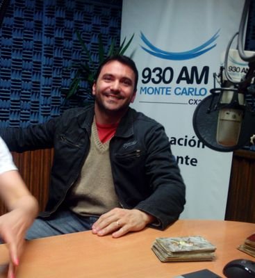 Analista en Comercio Exterior - Analista universitario en contabilidad y administración -  Apicultor - Diseñador gráfico