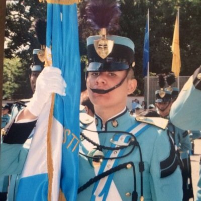 Nuestra recompensa se encuentra en el esfuerzo y no en el resultado. Un esfuerzo total es una victoria completa.//// Dios es mi fortaleza.