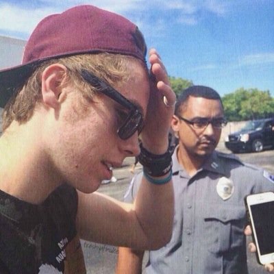 christmaslucas's profile picture. follow @bootybounceluke or i unfollow