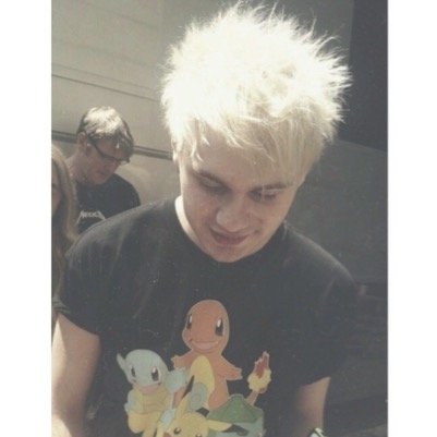 louiscuddlex's profile picture. @Michael5SOS I’m willing to give away Luke for a ps4