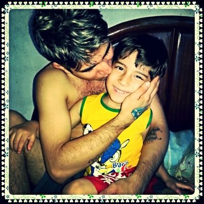 Satisfação parceiros: 'Moncayo'.. 

♫A felicidade está no sorriso daquele que nós mais amamos..♫

http://t.co/IGiQD8Srhy

http://t.co/hNFEvTuuOl