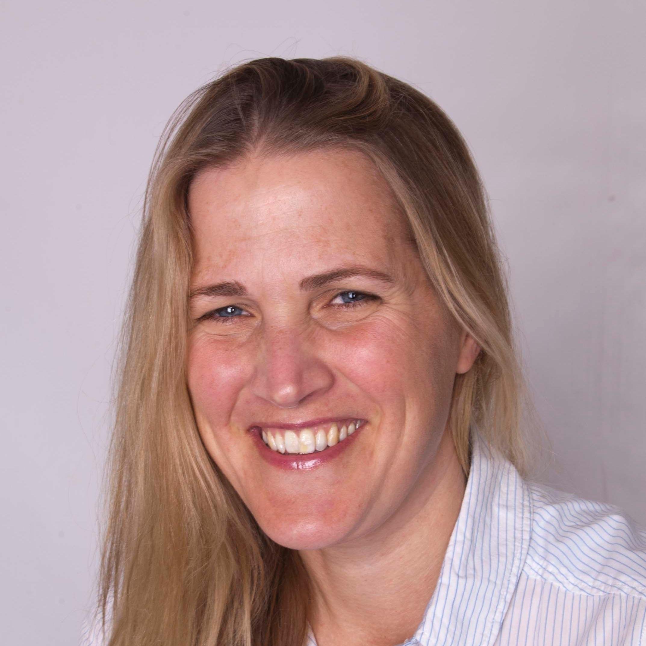 We can feel like life is like walking through treacle sometimes, I use a variety of therapies to give you clarity to  relax & focus on you. Tel  07811 515723