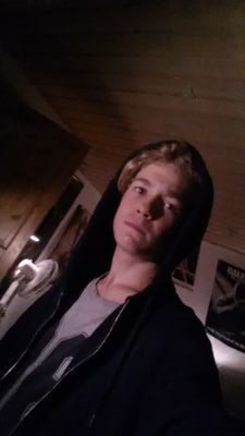 Competitive CoD gamer.  X1 Gt: Struggle BK inv. for 8s