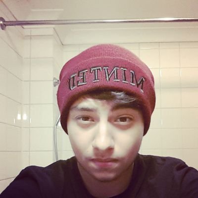 mustafaahmet62's profile picture. Hey guys, I'm just your average 17 yr old who likes to tweet and retweet, follow me and ill make it my life goal to you back ;)