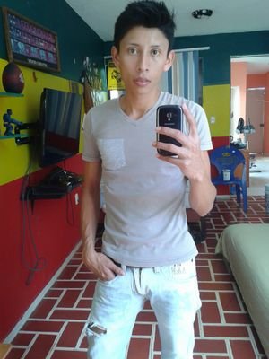 Me considero fan de la musica... y mis pasiones son el baile y la lectura!! SI GUSTAS, SIGUEME EN FACEBOOK... SOY JesusMax Tomar