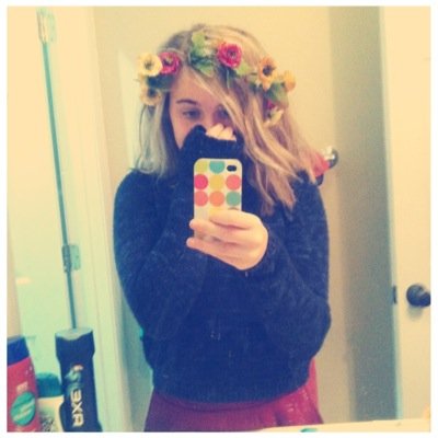 People call me Rachael so yea. Eat pizza with me. 5sos✌️ 1d af❤️ You know who's cool? Calum Hood. Instagram: _rachael.org_