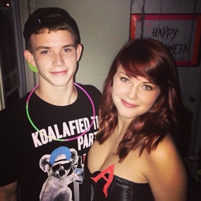 Sn3aky_Snak3's profile picture. 