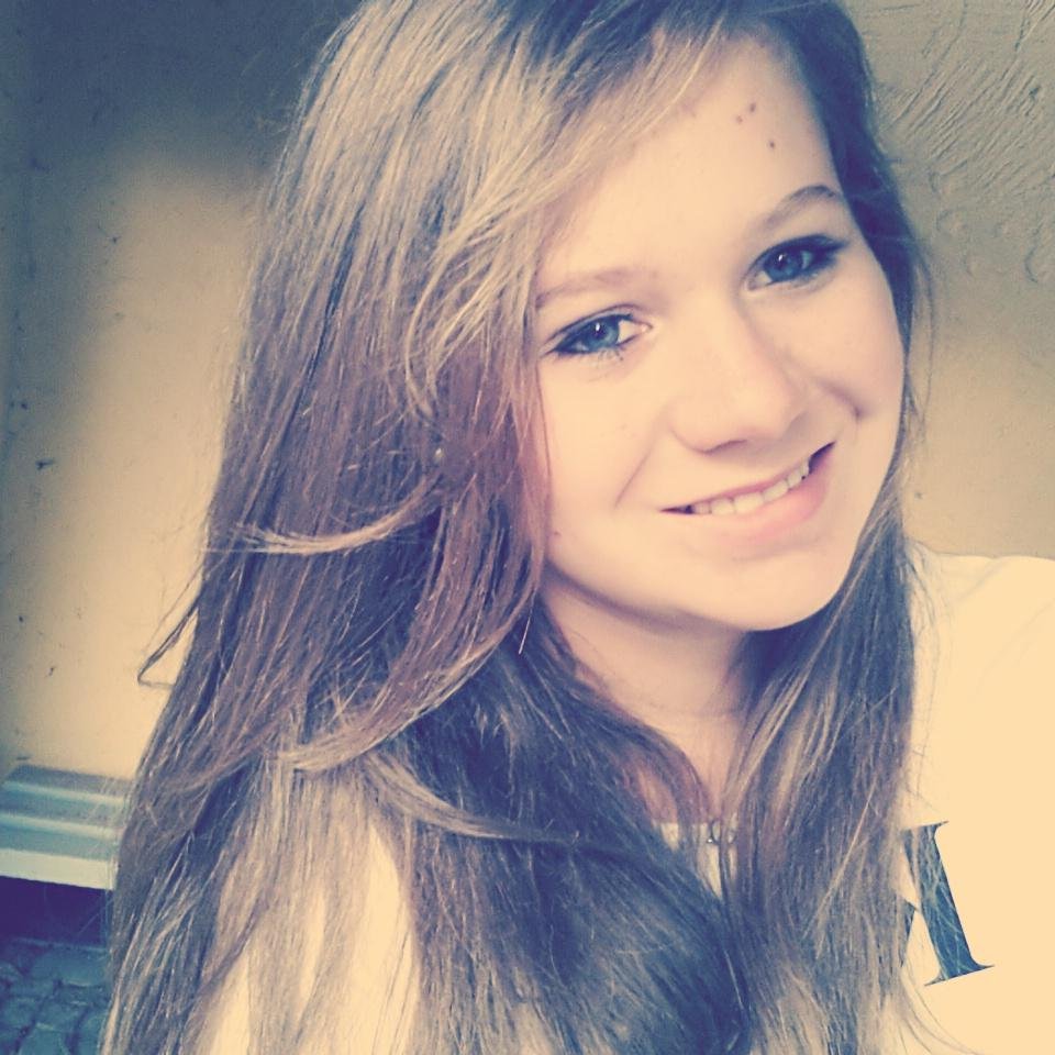 i love you so much ;**	                                 	      	 bitte folgt mir :)*
