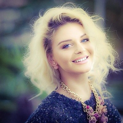 Orinda Huta singer & tv host, tv author