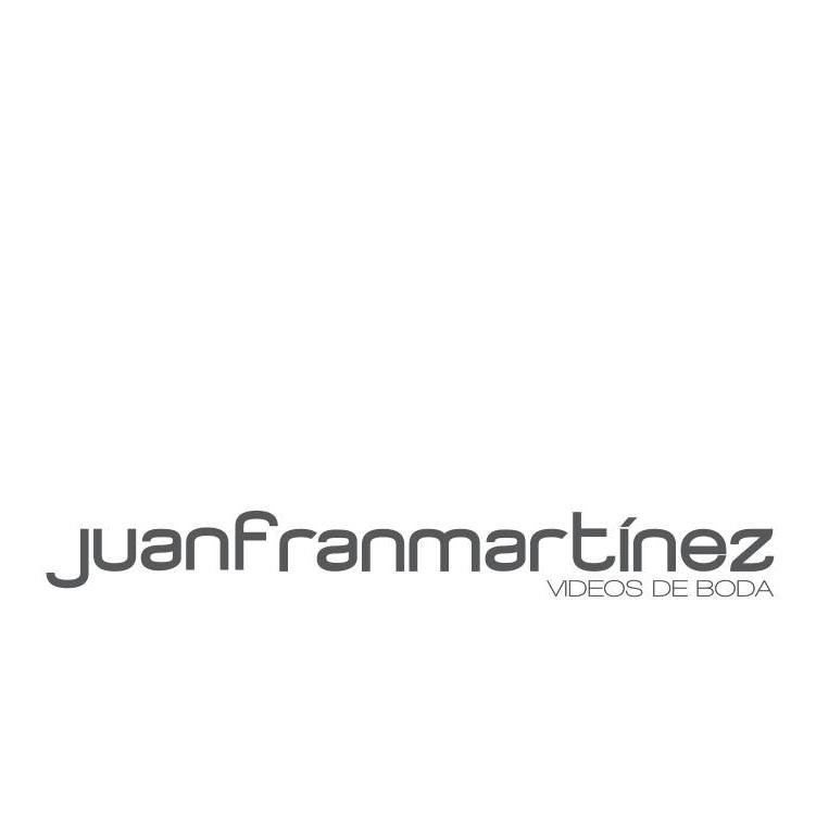 Contamos el día de vuestra #boda en formato #video y nos encanta hacerlo! #videografo #wedding @somosfilin