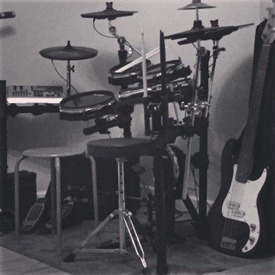 Family, manchester united and DRUMS,
