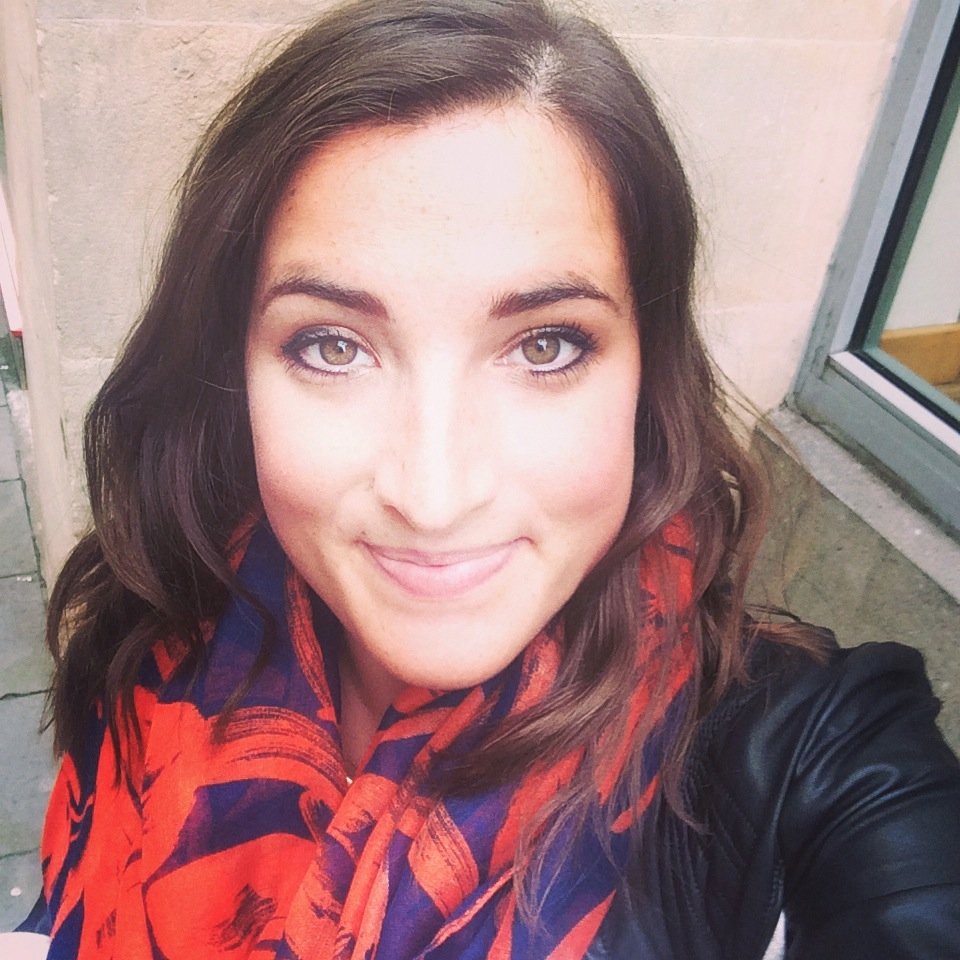 Assistant Psychologist, AWP. Psychology MSc. Level 3 Personal Trainer. 🏃🏻‍♀️ Writer. Music, art and film lover 📝Wherever you go, bring your own sunshine ☀️