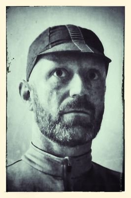 sir_velo_'s profile picture. Daddy, hubby, cyclist, snowboarder and cynic.  MUFC and Trafford FC.
All opinions are my own.