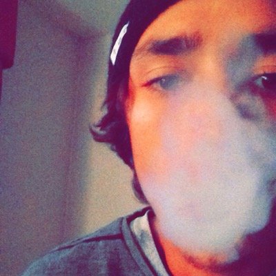 | hiphop Artist | Music Engineer | EMGVibes |TCrafts | *Trippy Spirit Pioneer* Instagram: Offtopicoften | http://t.co/WdV1RzEtZB