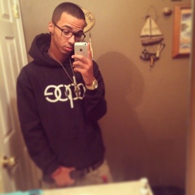 Drizzay_500's profile picture. Follow my insta @lightskinned_prince_