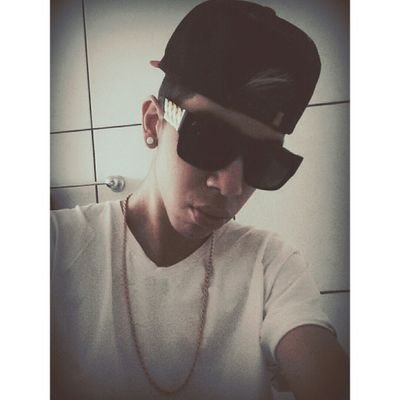 17 anos, solteiro, Instagram:digo_011 Snap:digoo_011 Whats:(Direct)