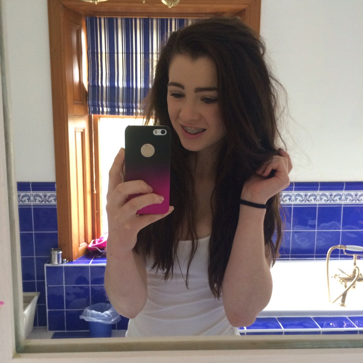 hiya i'm eilidh, i'm scottish and i love sleeping with sirens, mayday parade, all time low, you me at six and blink 182