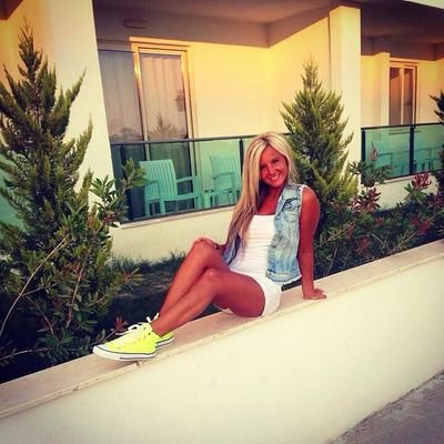 tripbrenda's profile picture. ✌Voilà ma page officielle ! mes amours !❤ Mon snap : br3ndax10. ✌@teamblondes.❤ @teambrenda.❤@friendstrip.❤