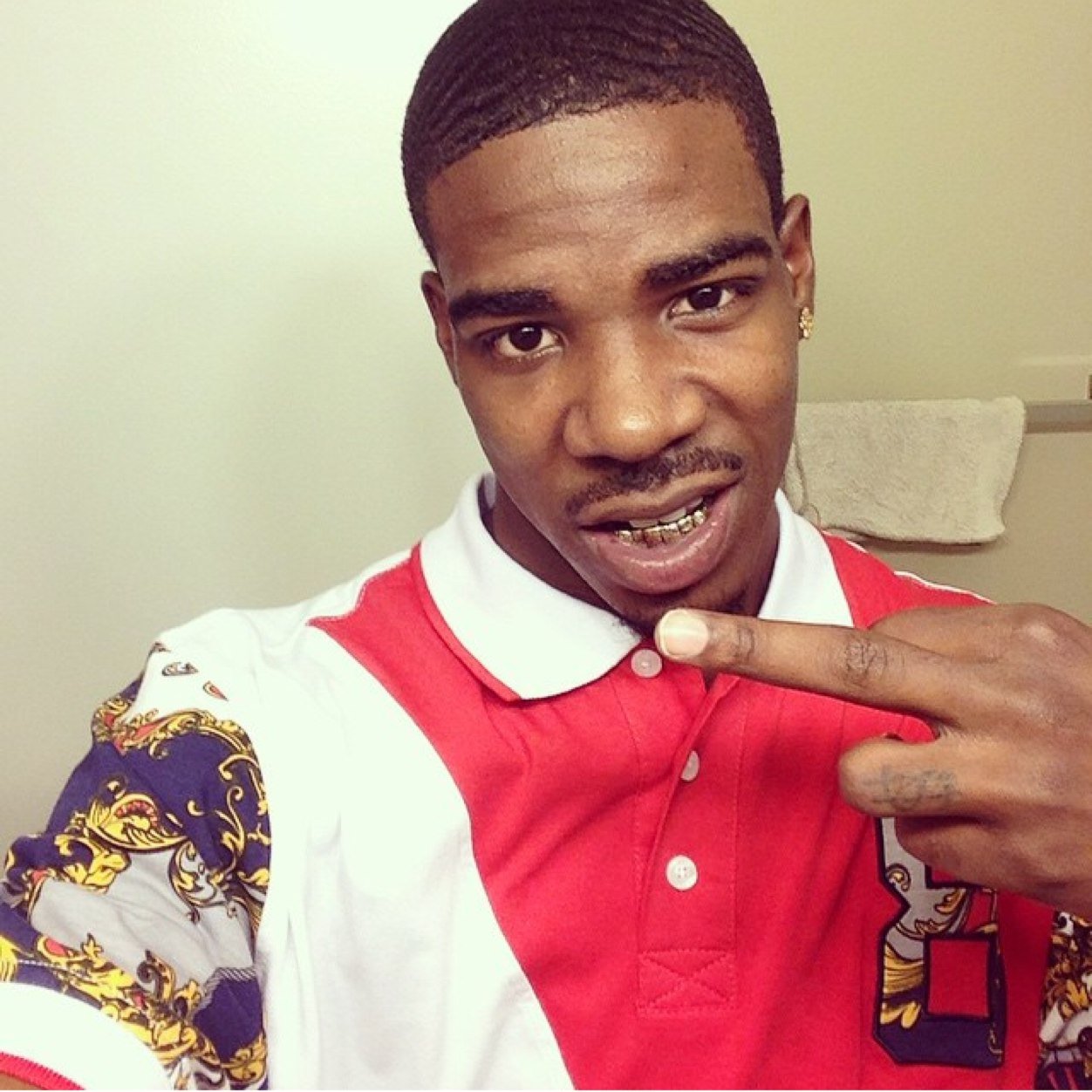 2Legit2Quit_Omm's profile picture. All About A Bankroll #TooLegitToQuit Hoe #SinkOrSwim #FreePoochie