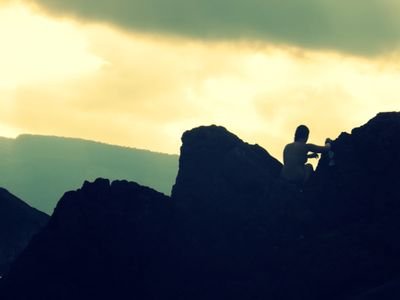 ATxarterina's profile picture. Ez dugu izaterik aske haiek gabe.