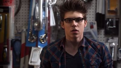 I'm the older brother of @DemonicKiller_ and our little brother @PerfectlyBlue. Our dead little sister is @TamedByDeath. [TMI-TID]