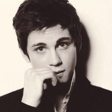 DeathWinters's profile picture. we must be killers, children of the wild ones. | Seventh year Slyhterin. | #TheNewOrder