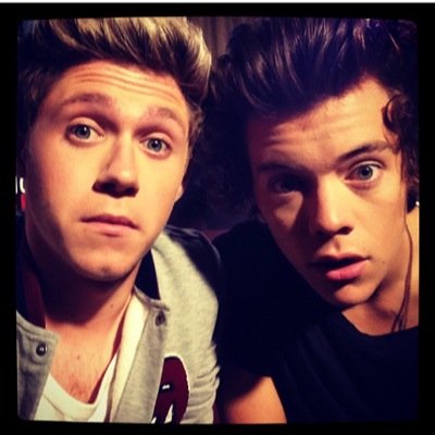 ❁ I'm in love with One Direction, youtube, tea, chocolate and my bed ❁