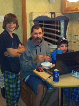 pokenmoe123's profile picture. 