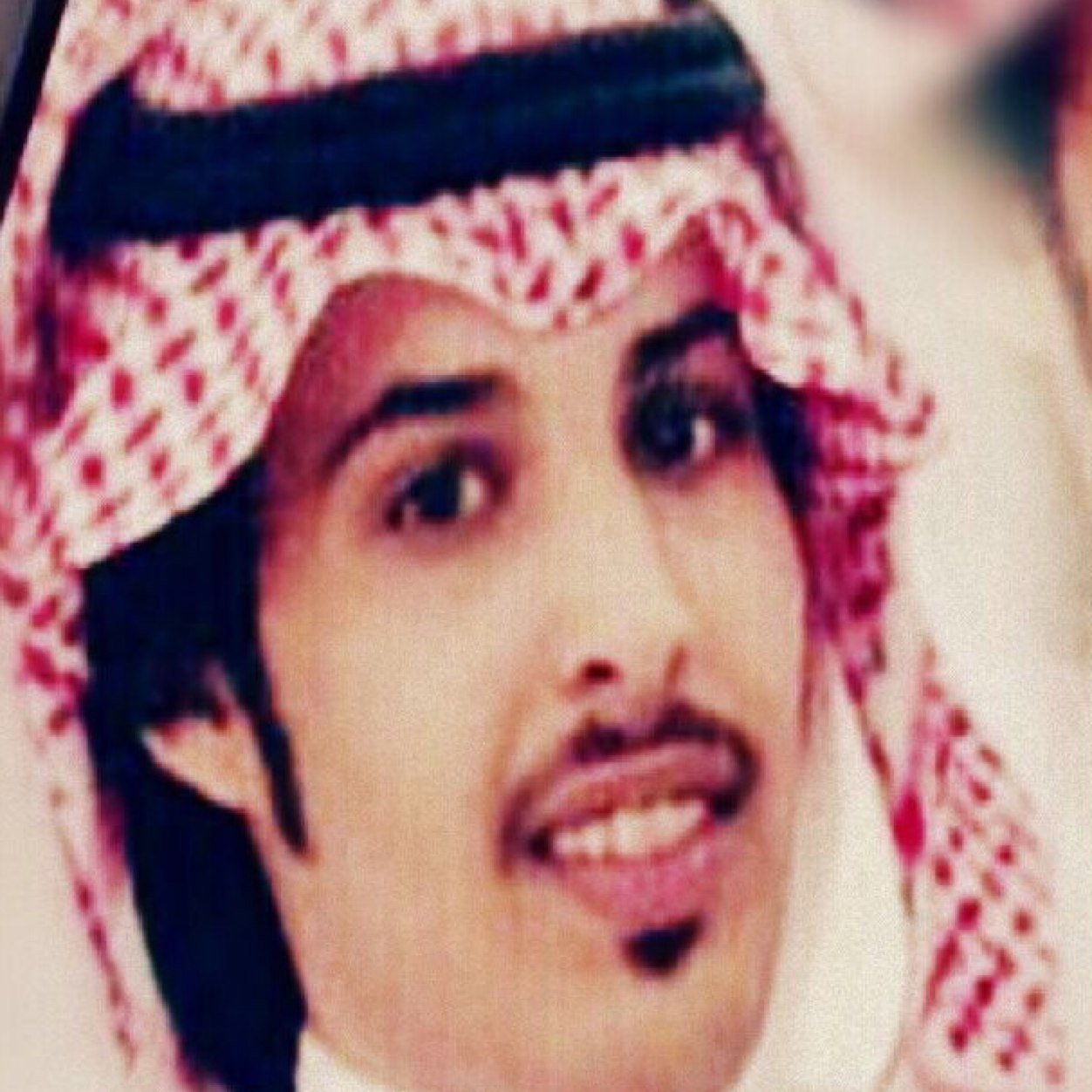 منشد ومتذوق للشعر متابعتكم لي شرف واعتزاز لطلب الشيلات والتسجيل ارسال رساله على جوالي .. 0563767746 واتس